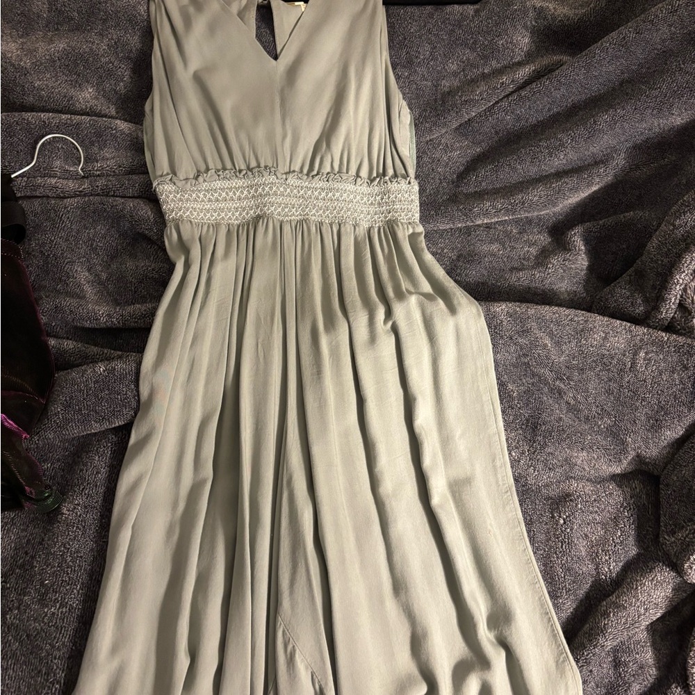 Elegant Sleeveless Gray Dress